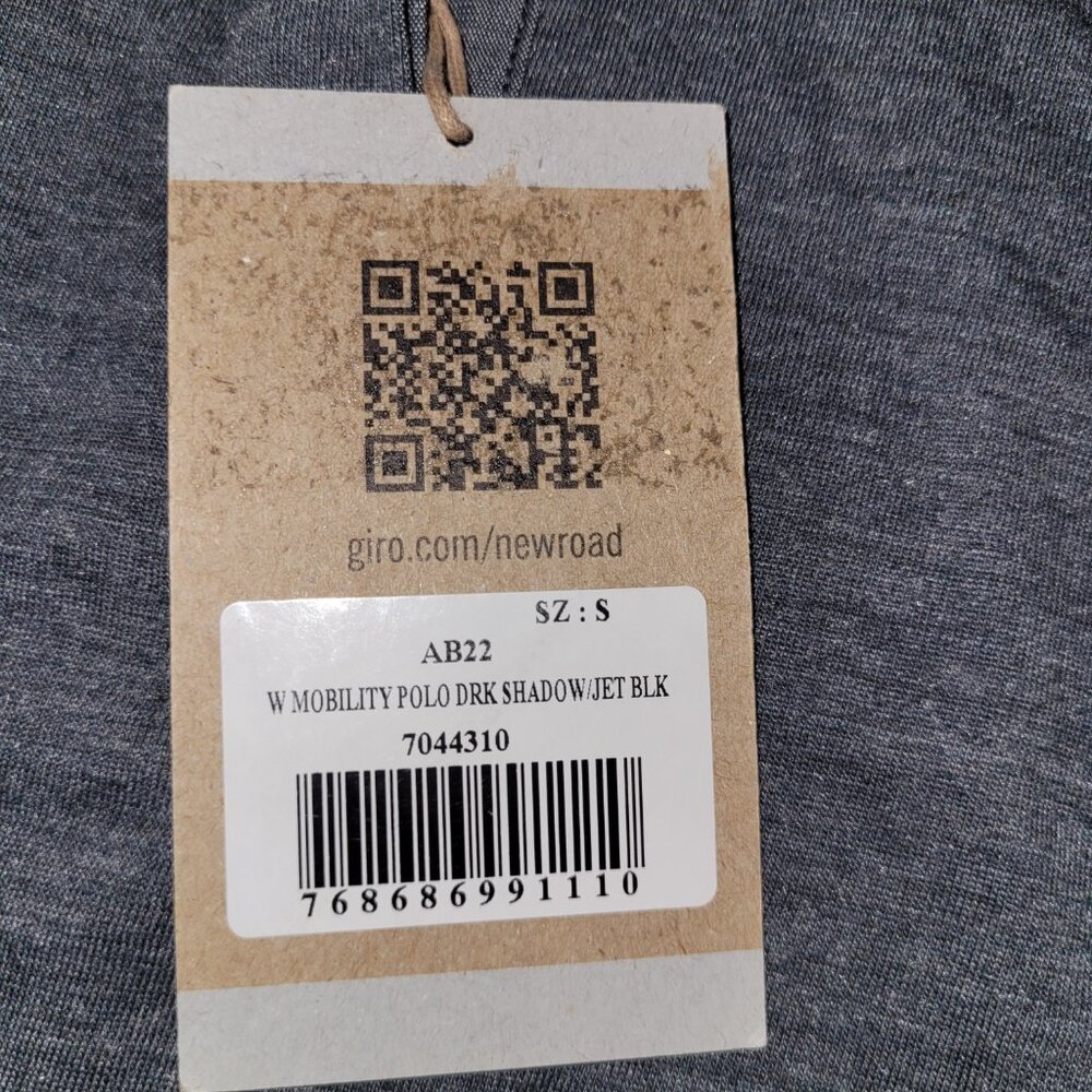 Giro Women's Mobility Polo Sleeveless Dark Gray/Black Size S New w/tags - Picture 2 of 7